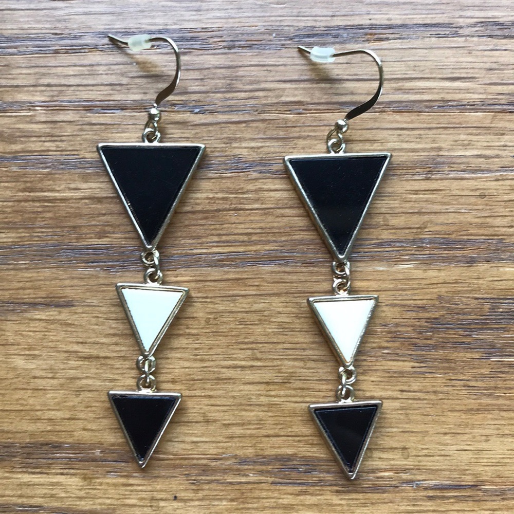 Black and White Earrings - Francesca’s